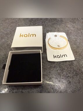 Kalm Bracelet (never been worn)